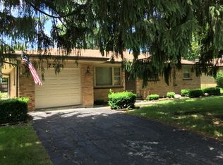 7710 Gail Ave, Darien, IL