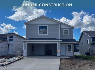 1887 41st Ave S, Grand Forks, ND 58201