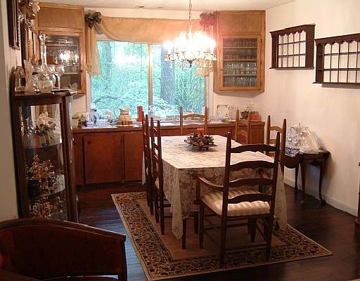 Large Dining Area