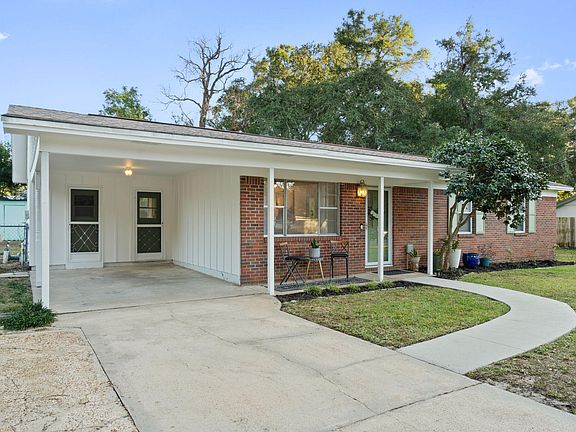 2nd image of 304 Meggs Dr