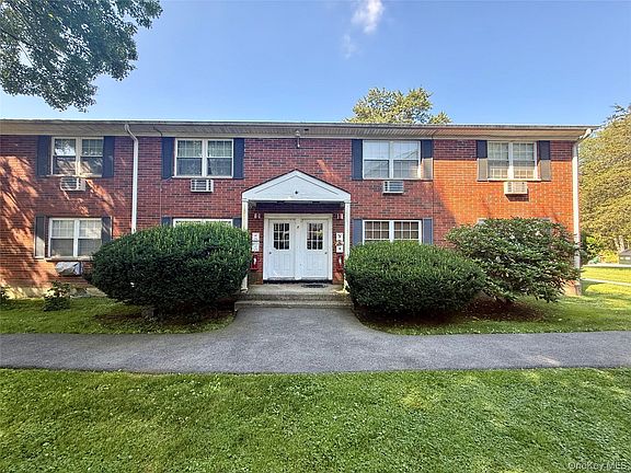2nd image of 5 Wildwood Drive #8B