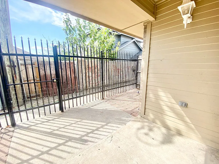 Rothington Road - 8001C AL — Photo 30