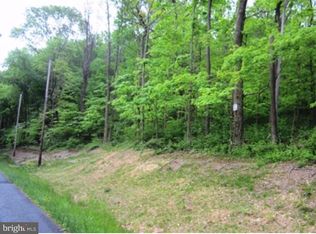 6 Little Rd, Perkiomenville, PA 18074