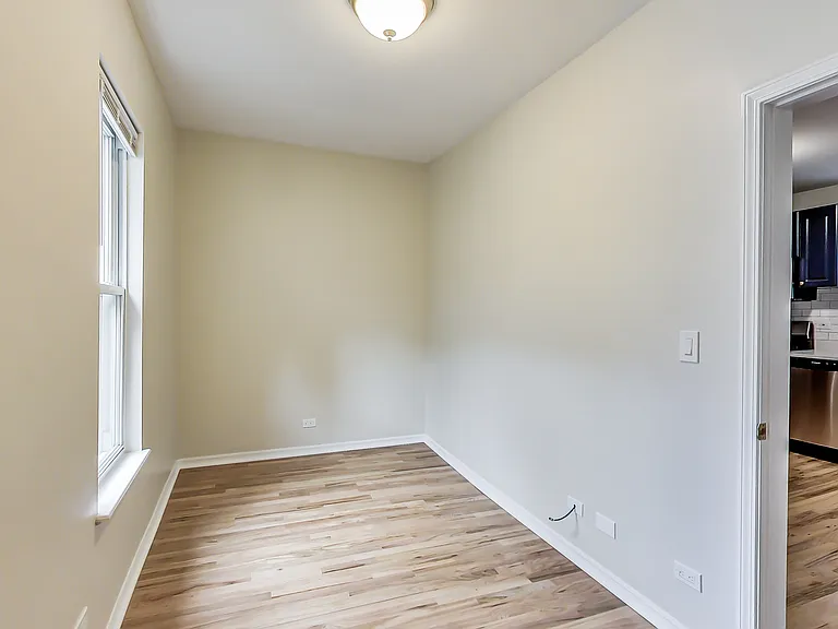 2323 N Cambridge Ave #2 — Photo 8