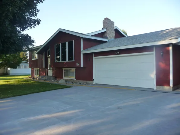 5304 N Canal Rd, Newman Lake, WA 99025