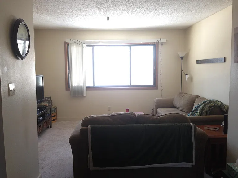 924 Kellogg Ave — Photo 9