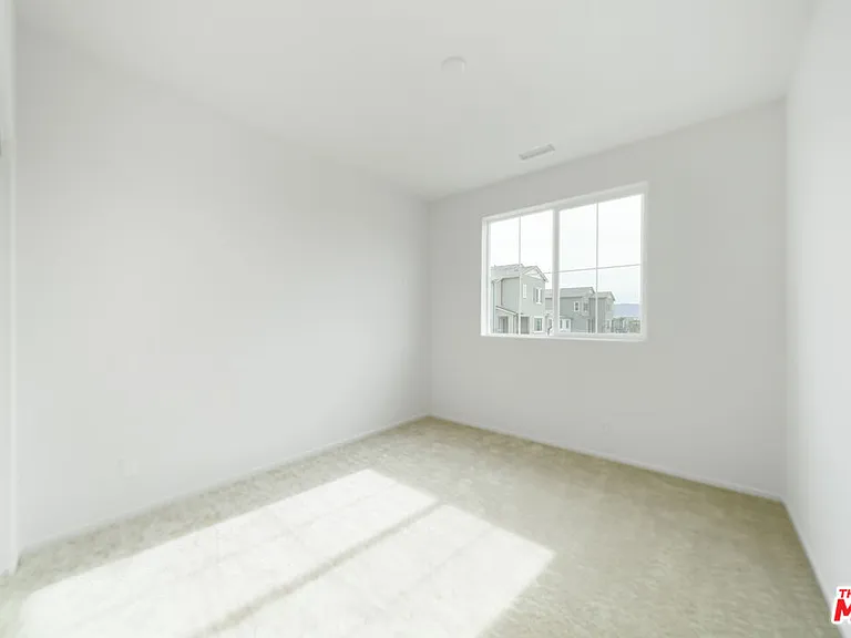 16151 Linden Ln #16151 — Photo 12