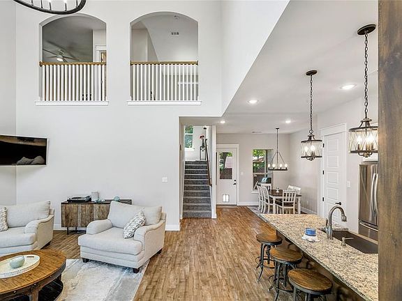 2nd image of 120 Coffee Cir