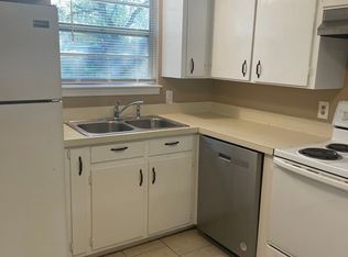 510-512 N 3rd St, Midlothian, TX 76065