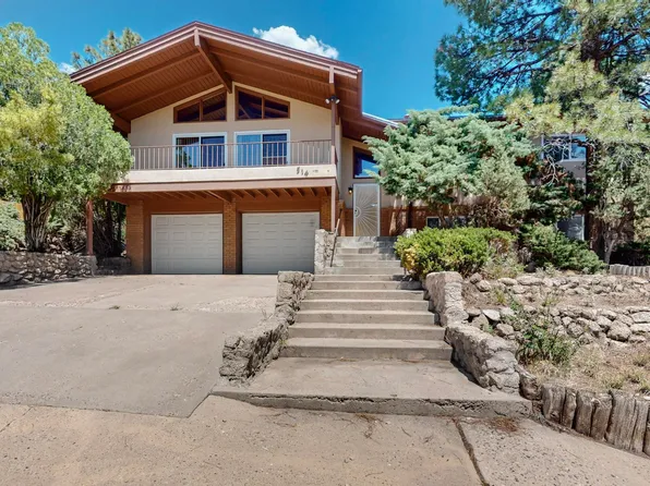 514 Oakwood Pl NE, Albuquerque, NM 87123