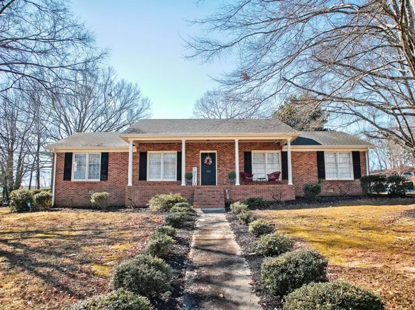 142 Oak Park Dr, Mauldin, SC 29662