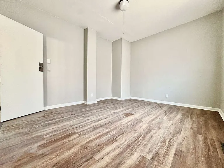 3312 Mishawaka Ave #1 — Photo 8