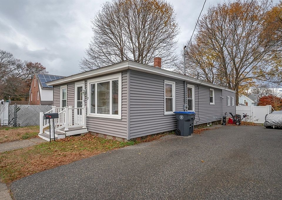 1st image of 7 Field Ave