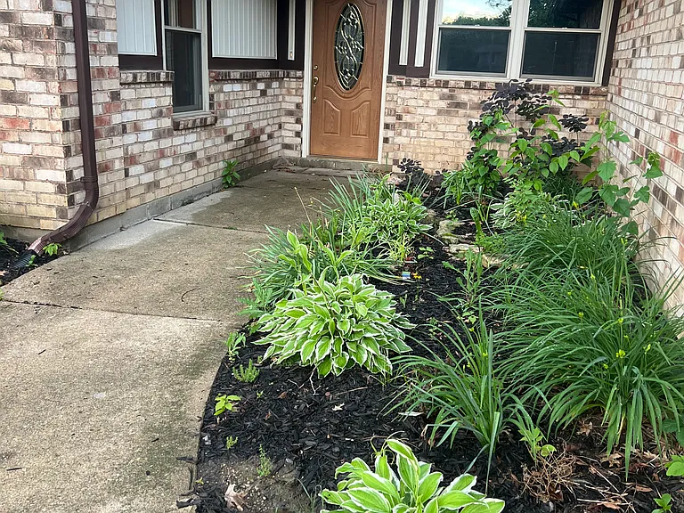 2401 Bentree Ct — Photo 11