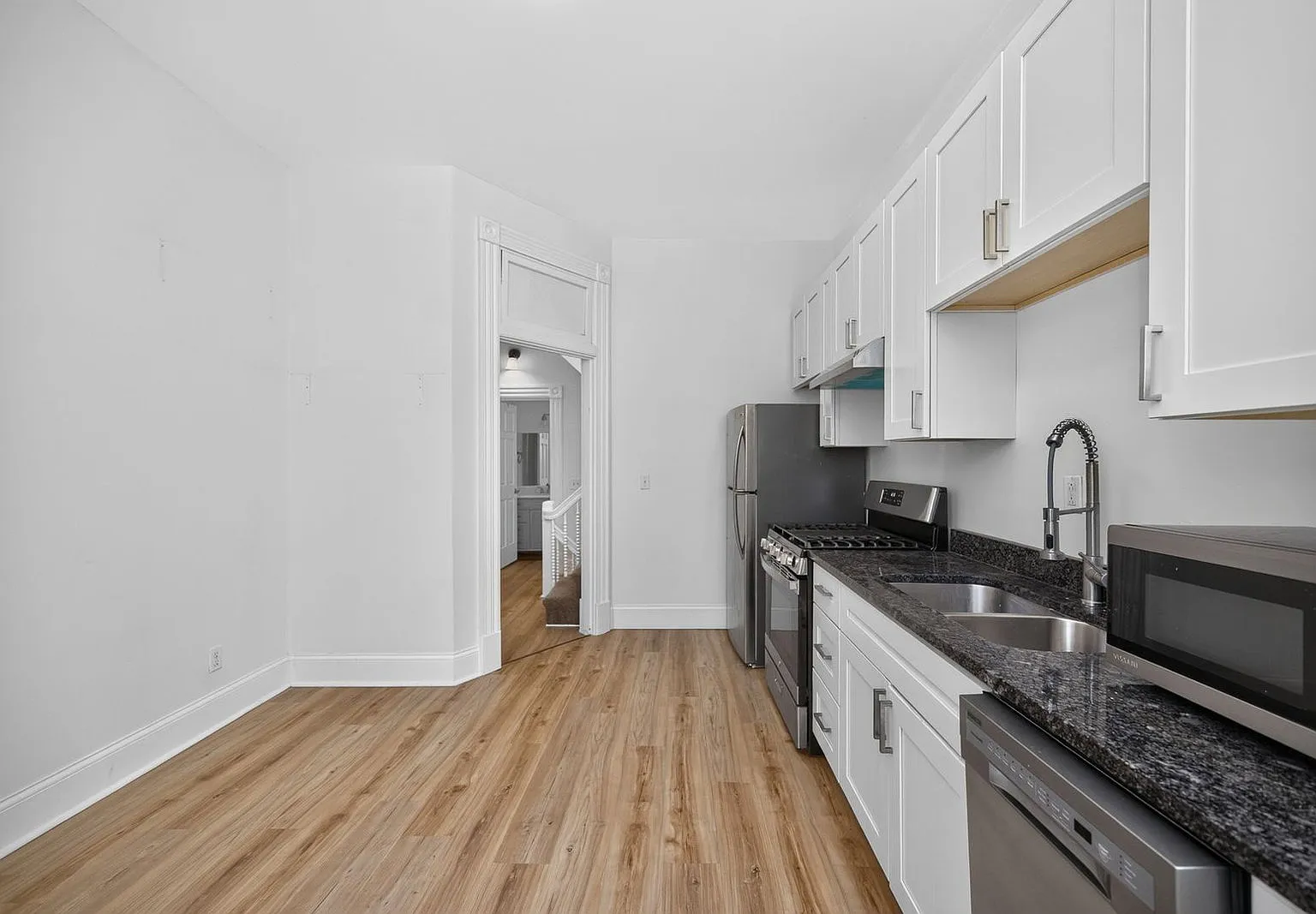 2 bed, 2.0 bath, $2,049 — Photo 3