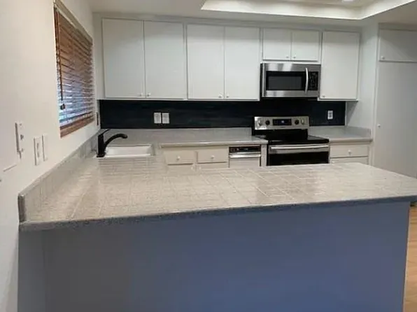 3424 Meadow Brk #23, Costa Mesa, CA 92626