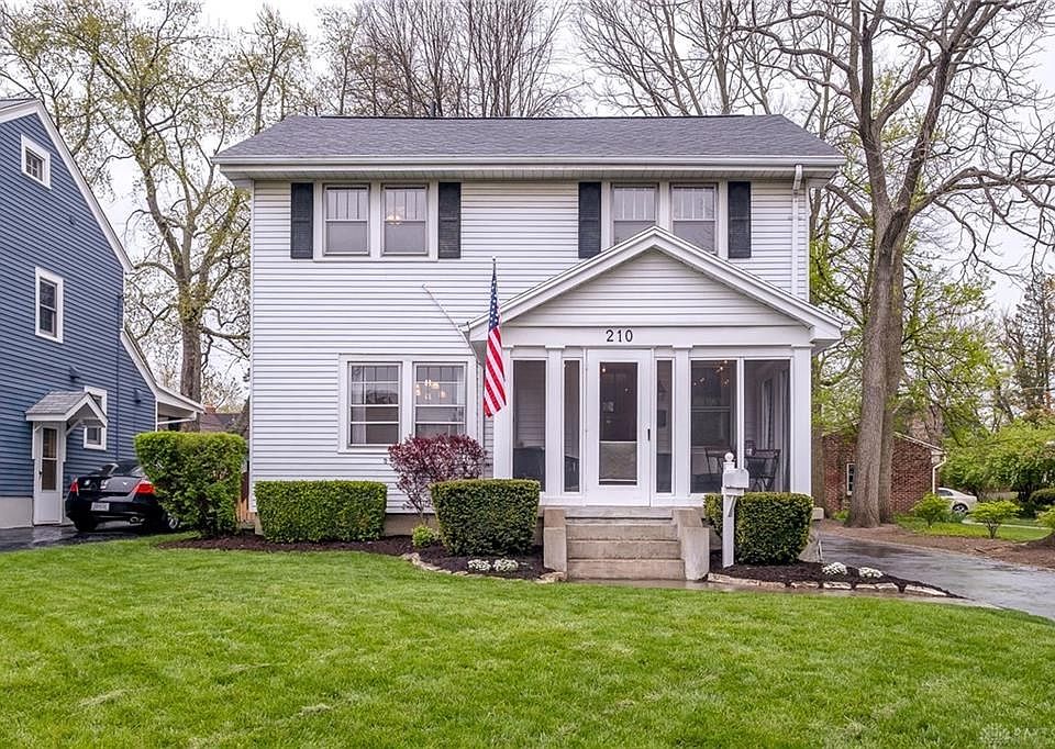 1st image of 210 Orchard Dr