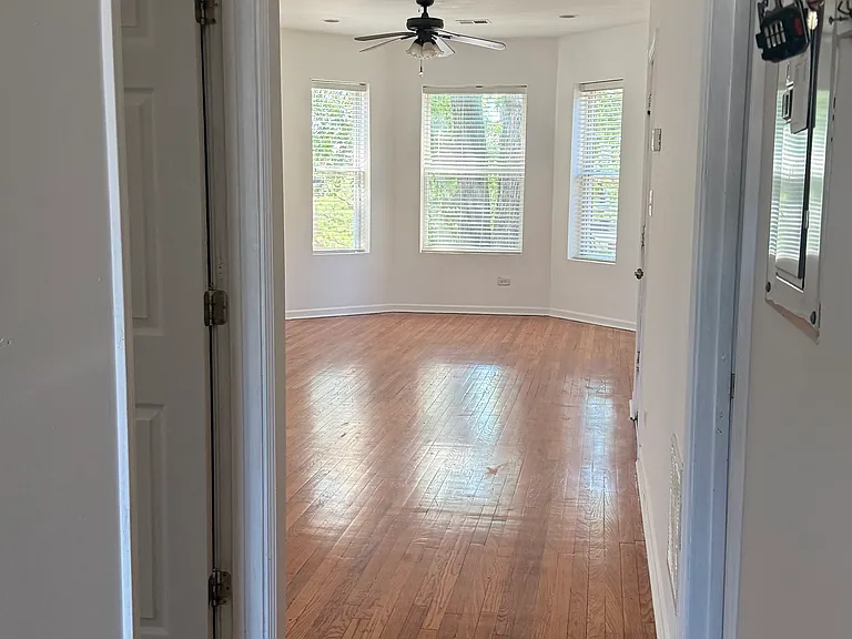 1435 N Avers Ave #2 — Photo 7