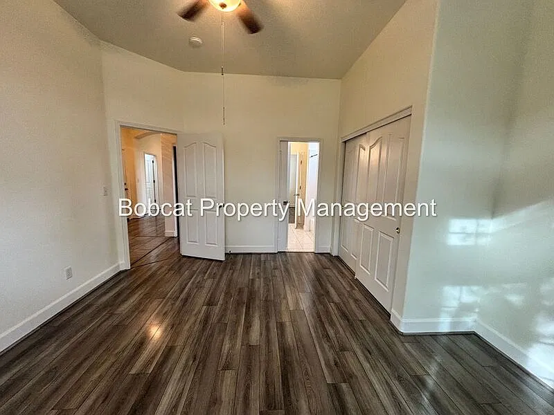 3 bed, 2.0 bath, 1775 sqft, $2,805 — Photo 4