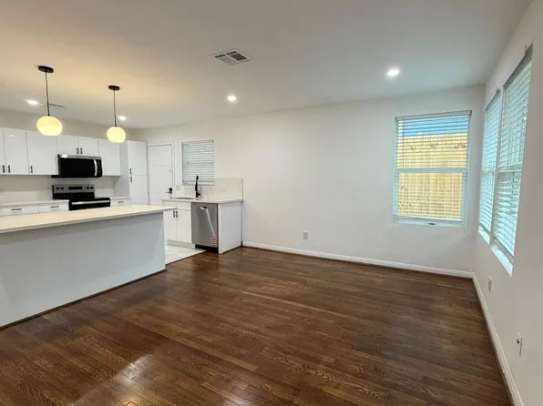 1972 W McKinney St, Houston, TX 77019