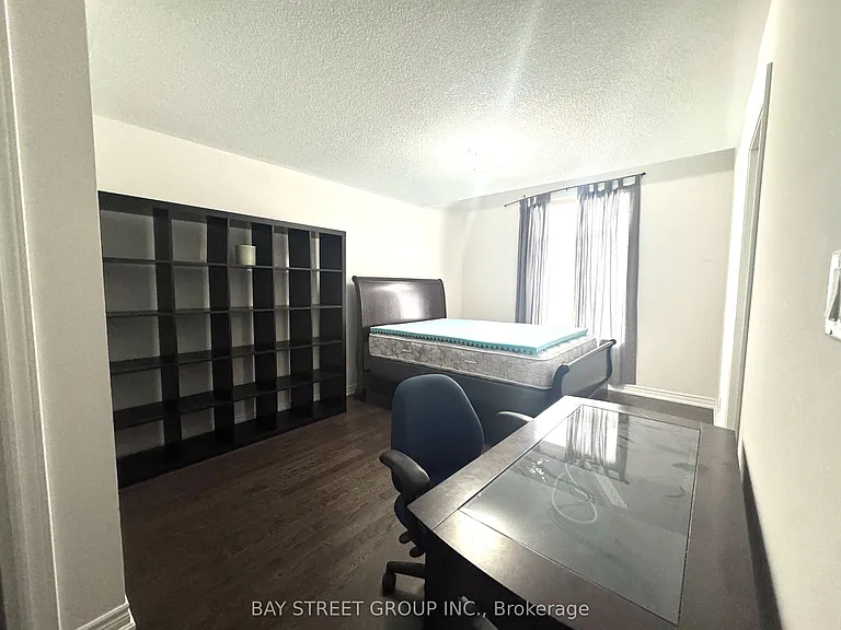 1003 Green St — Photo 22