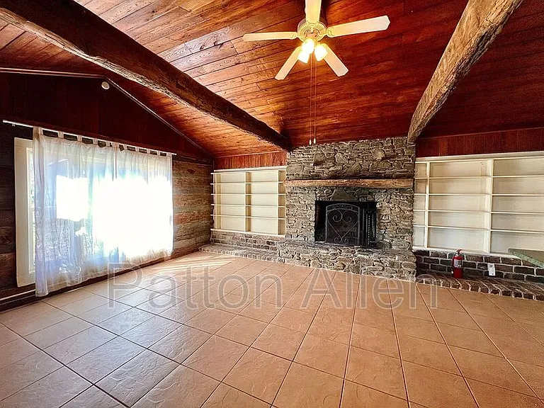 3 Wayside Rd — Photo 3
