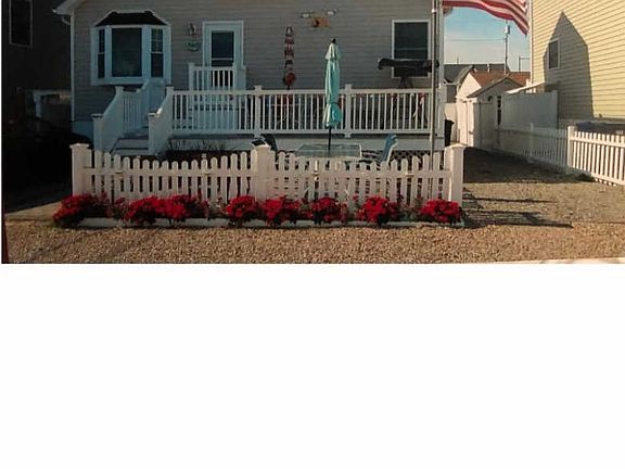 2nd image of 109 Dolphin Dr