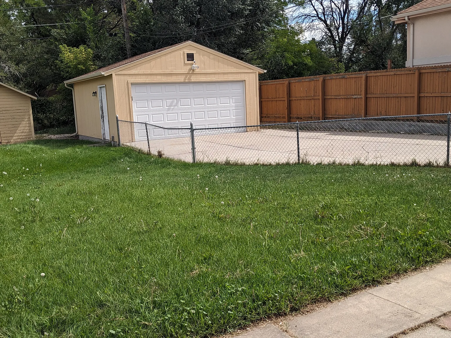 2 bed, 1632 sqft, $2,600 — Photo 2