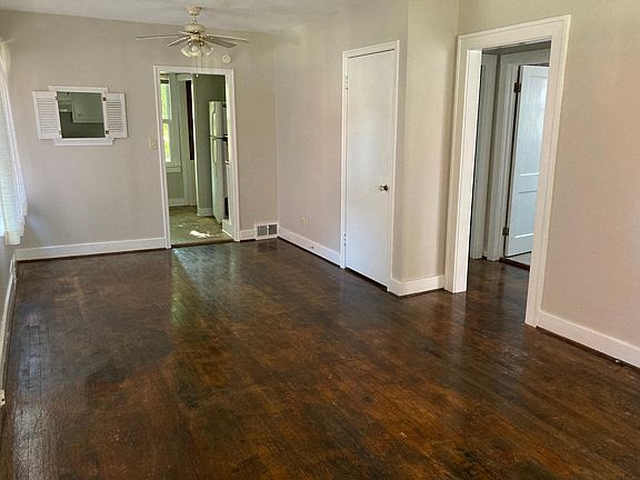 4th image of 1212 Holland Ave