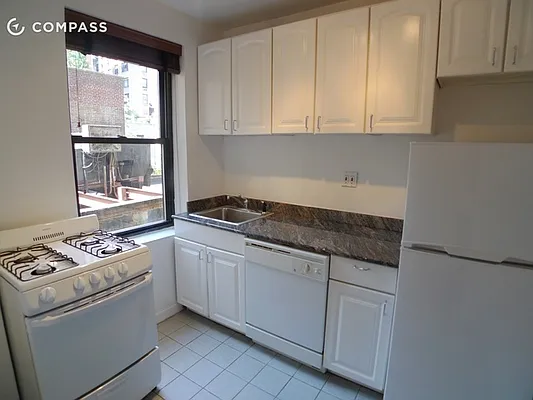 Rented by Compass | media 11