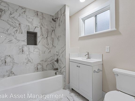 3rd image of 1804 NE 14th Ave #1