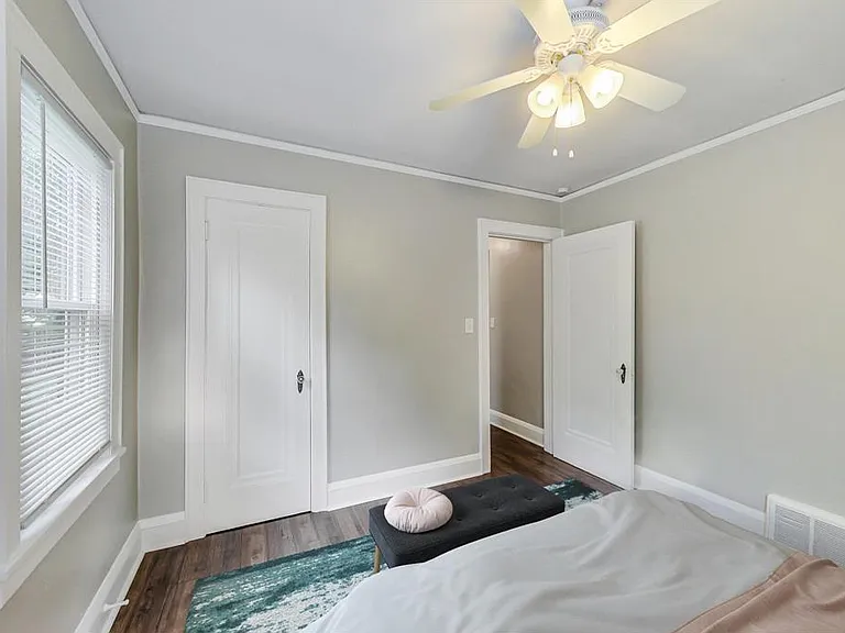 564 Brimhall St — Photo 16