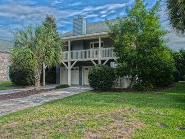 840 Settlers Ln, Kure Beach, NC 28449