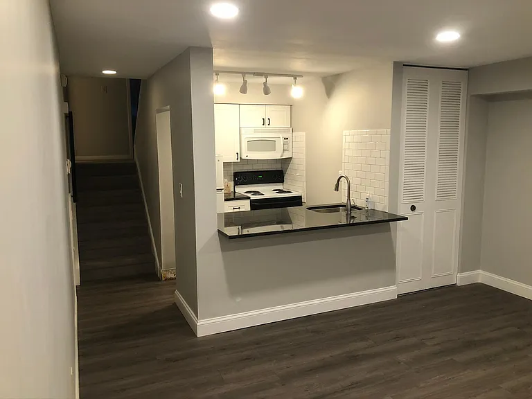 25 Ellsworth St #1 — Photo 11