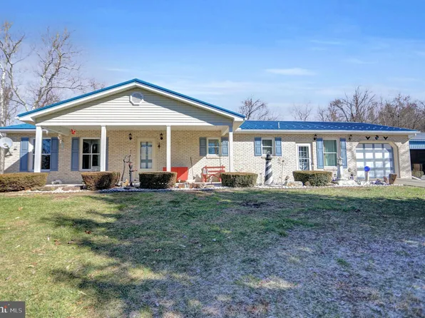 49 Red Bird Ln, Port Royal, PA 17082