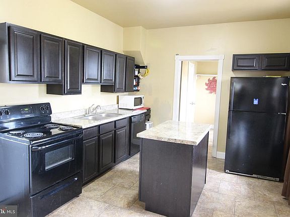 5th image of 417 S Saint Peter St