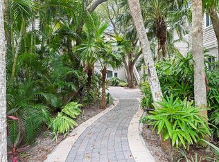 1235 Winding Oaks Cir E UNIT R-505, Vero Beach, FL 32963