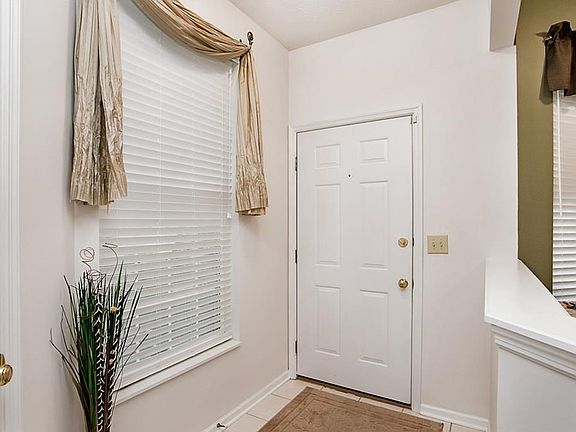 5th image of 9562 Longwell Dr