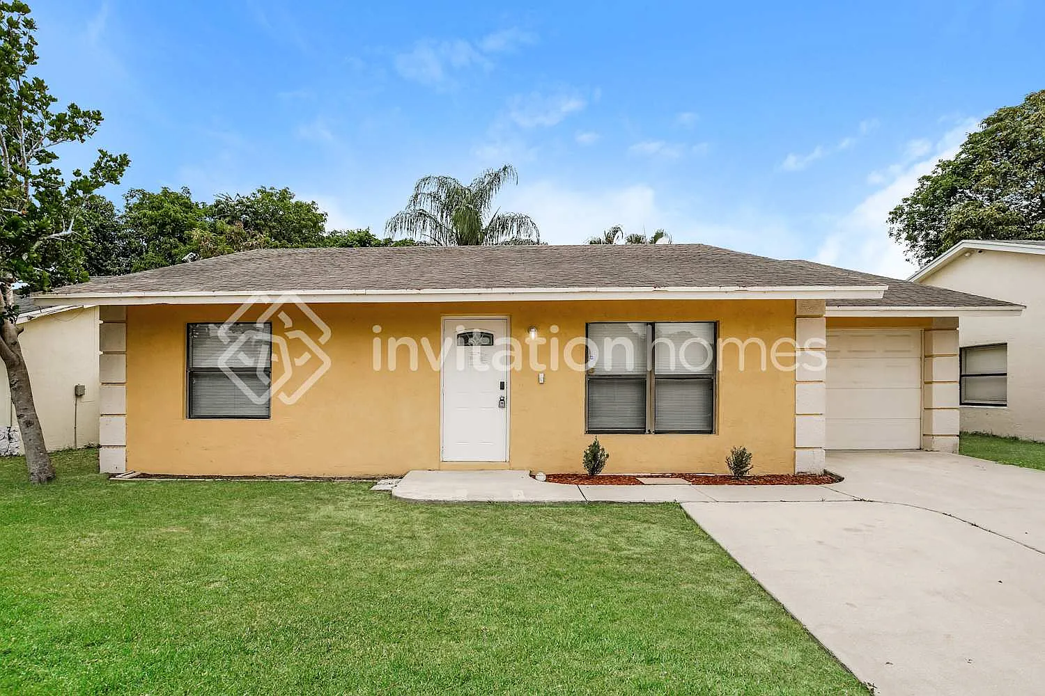 5885 Eddy Ct Lake Worth, FL 33463 — Photo 1