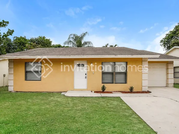 5885 Eddy Ct, Lake Worth, FL 33463