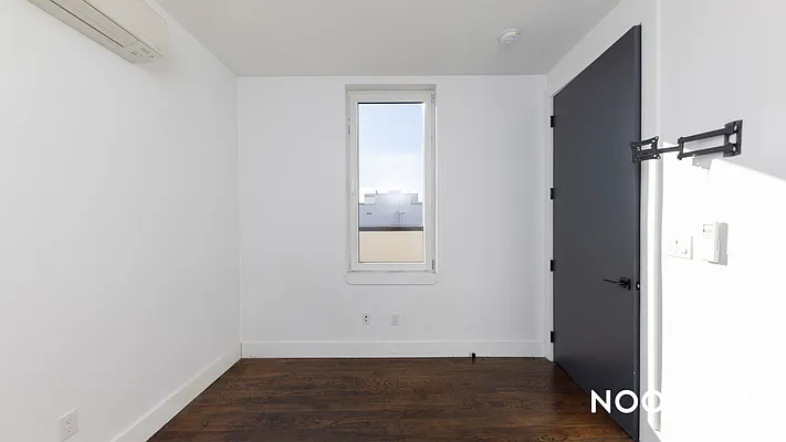 Rented by Nooklyn NYC LLC | media 7