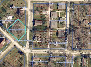 213 E 2nd St, Creighton, MO 64739