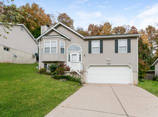 1245 Fenton Ridge Dr, Fenton, MO 63026