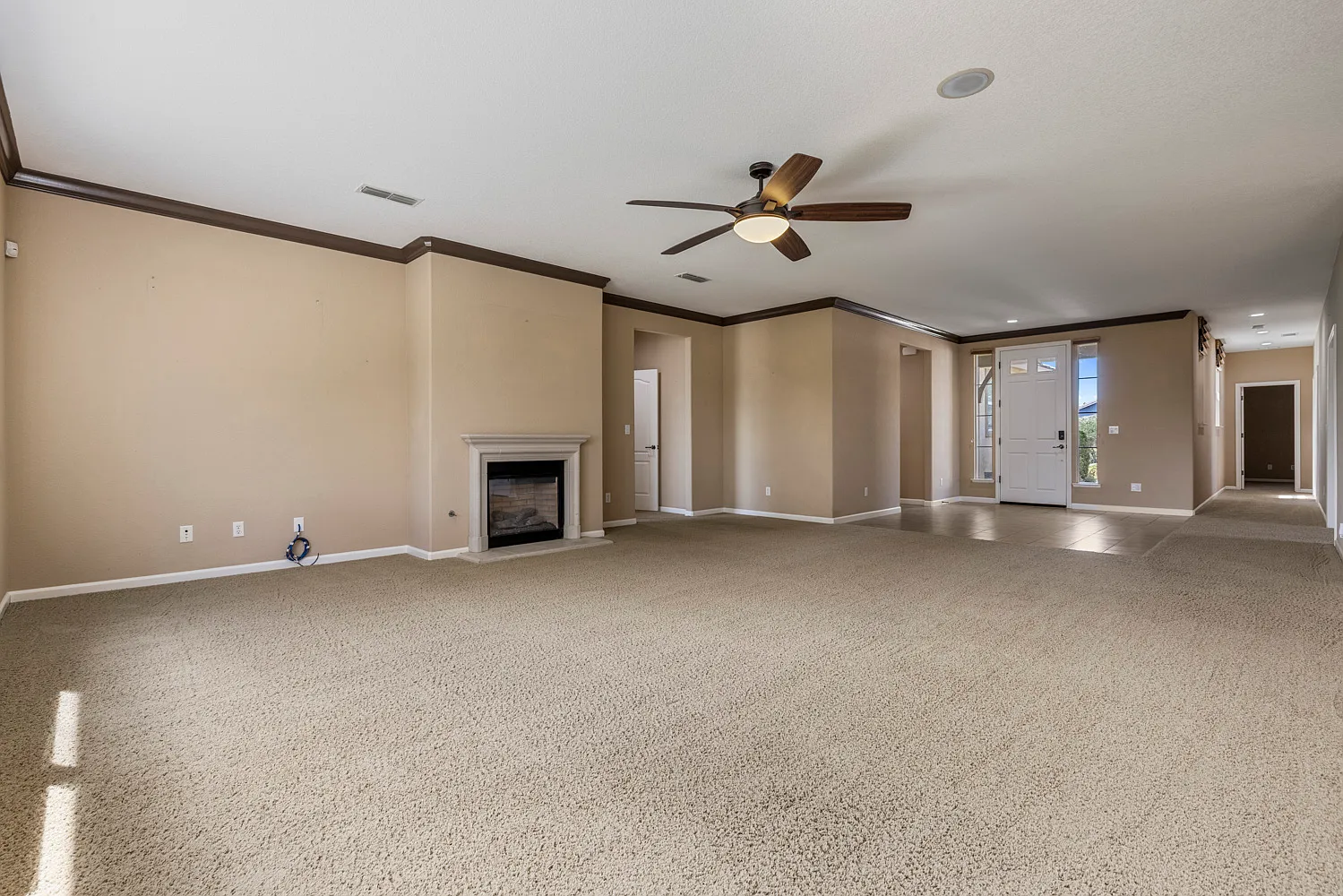 3 bed, 2.5 bath, 2267 sqft, $2,980 — Photo 3