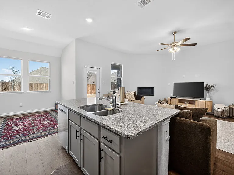 10601 Autumn Leaves Ln — Photo 17