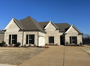 1842 Millers Cv, Nesbit, MS 38651