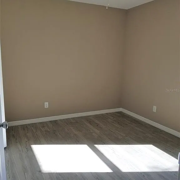 326 Clark St — Photo 19