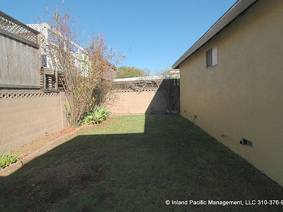 2nd image of 1729 Wollacott St