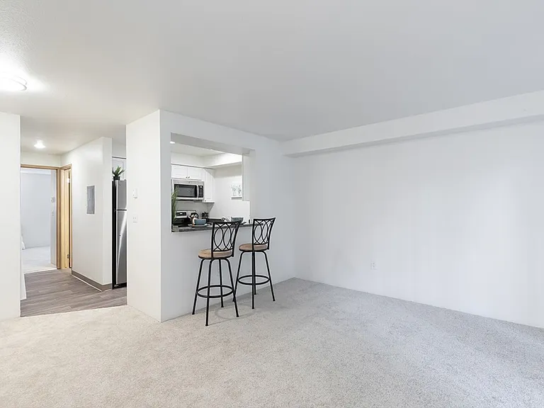 Kenmore Village Apartments — Photo 8
