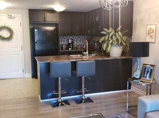 67 Kingsbury Sq #214, Guelph, ON N1L0L3